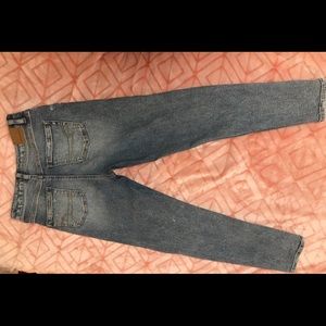 American eagle mom jeans
